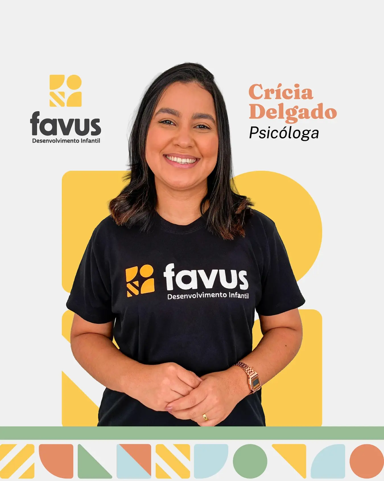 🐝 Crícia Delgado, psicóloga da Favus, atua há 10 anos no desenvolvimento infantil, dedicando sua trajetória profissional ao acompanhamento de crianças atípicas e suas famílias. Acredita que cada criança possui potencialidades únicas e que o cuidado individualizado, aliado à ciência e ao acolhimento, é fundamental para promover avanços significativos.🎓 Especialista em Avaliação Psicológica, Análise do Comportamento Aplicada ao Autismo (ABA) e Psicopedagogia Clínica e Institucional, possui formações que fortalecem sua atuação clínica, incluindo Protocolo VB-MAPP, Socially Savvy — Avaliação de Habilidades Sociais Infantis, estratégias naturalistas e acompanhamento terapêutico.🧩 Ao longo de sua carreira, também atuou por cerca de 3 anos na coordenação clínica de uma equipe multidisciplinar, experiência que ampliou sua visão sobre o desenvolvimento infantil e contribuiu para a construção de um olhar integrado sobre as necessidades de cada criança.💛 Em sua prática, busca promover o desenvolvimento emocional, comportamental e funcional por meio de intervenções estruturadas, respeitando a individualidade, os desafios e as potencialidades de cada criança.🌟 Seu diferencial está na capacidade de enxergar cada caso de forma ampla, valorizando a integração entre diferentes especialidades e a construção conjunta de estratégias que favoreçam o desenvolvimento da criança em todos os contextos da sua vida.🐝 Apaixonada pelo que faz, Crícia encontrou no desenvolvimento infantil sua vocação. Sua experiência, dedicação e olhar multidisciplinar fortalecem diariamente o cuidado que oferecemos às crianças e famílias da Favus.👉 Vem conhecer de perto o nosso time. Quem cuida com verdade, transforma.